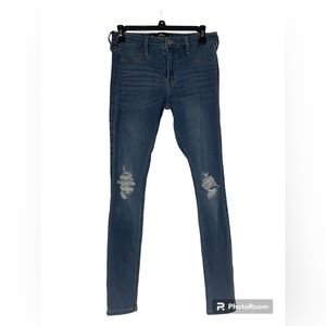 Hollister Ripped Skinny Jeans 5R